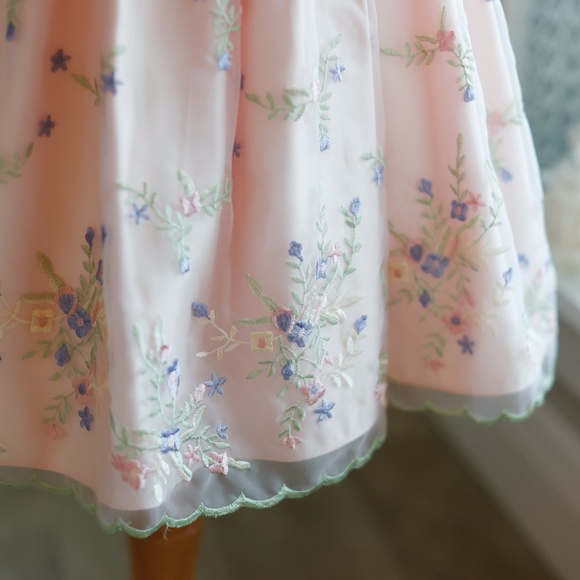 Girls Spring Special Occasion Pink Satin Dress w/ Floral Embroidery tulle size 3 - Picture 2 of 5